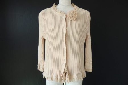 甘く上品なトゥービーシックのアンサンブルを買い取りました