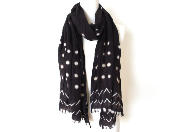 肌触り抜群のイッセイミヤケハートハートのストールを買取いたしました