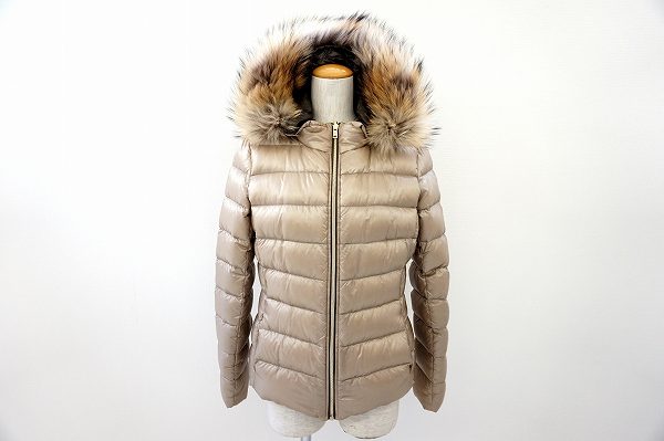 機能性と見た目を両立するヘルノのジャンパンゴールドのダウンコートを買取いたしました