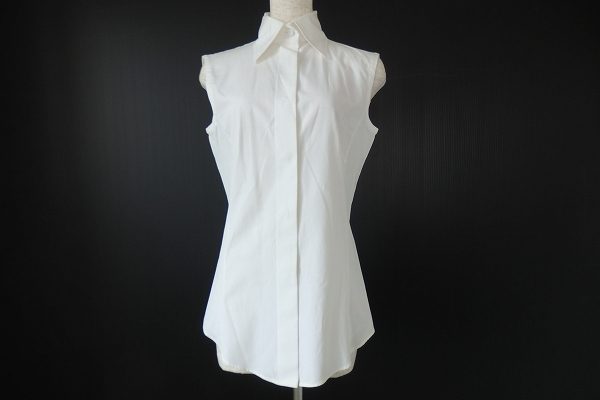 全体のバランスが秀逸！ジャンフランコフェレのノースリーブブラウスを買取いたしました