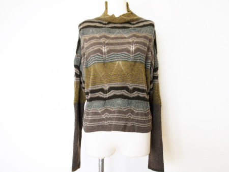 エキゾチックな雰囲気のイオコムイオセンソユニコのセーターを買取いたしました