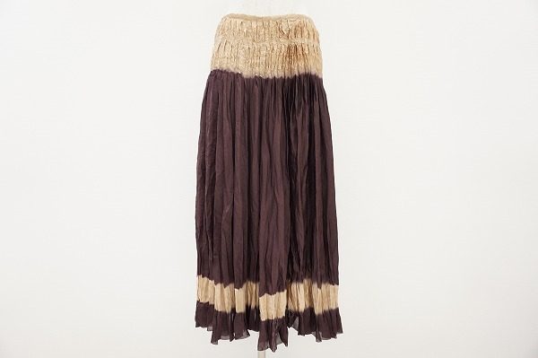 大人可愛いバイカラー、イッセイミヤケフェットのスカートを買取いたしました