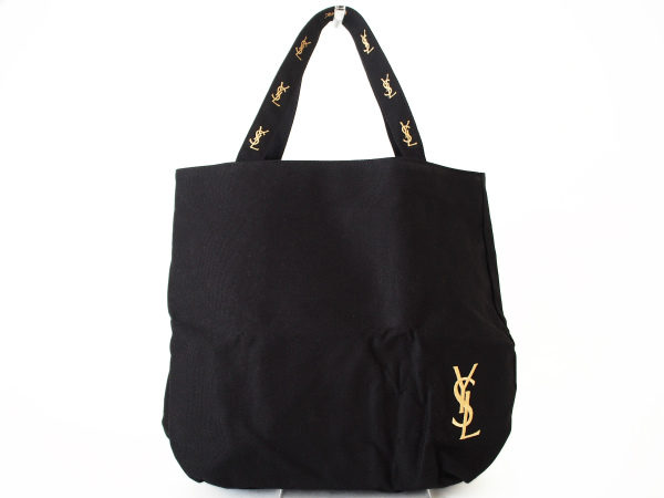 シンプルなつくりのなかにYSLロゴが映えるイヴサンローランのトートバッグを買取いたしました