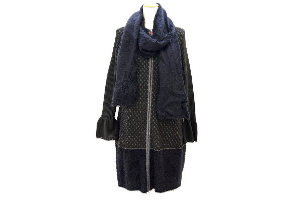 大人可愛いアルベロベロのストール付コートを買取いたしました