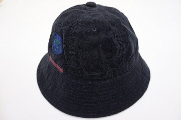 秋冬のコーディネートに仕上げにどうぞ。パパスのコーデュロイ帽子を買取いたしました