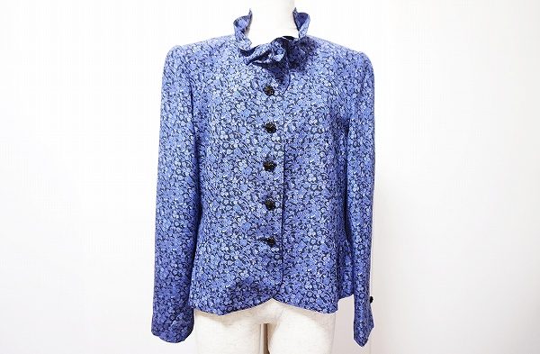 全体からエレガンスさを感じられる、ジュンアシダのジャケットを買取いたしました