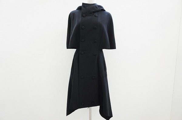 ヨウジヤマモトのポンチョスタイルのコートを買い取りました