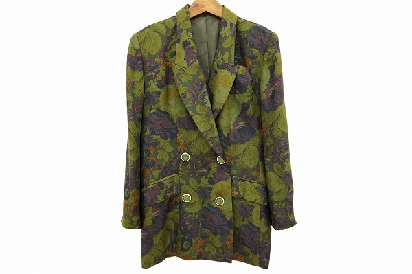 華やかなコーディネートにプラスしたい銀座マギーのジャケットを買い取りました