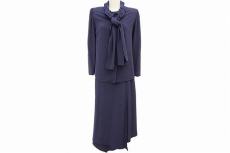 シックなデザインが素敵なシセンドウのストール付きセットアップを買い取りました