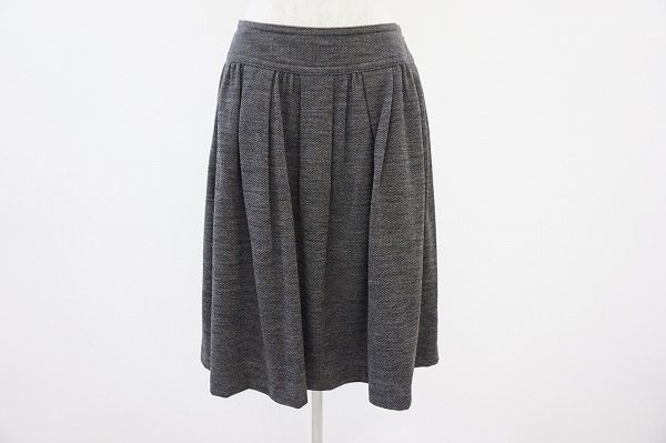 ふんわりとしたシルエットが素敵なマダムジョコンダのスカートを買い取りました