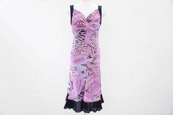 エキゾチックな雰囲気が素敵なギンザマギーのワンピース