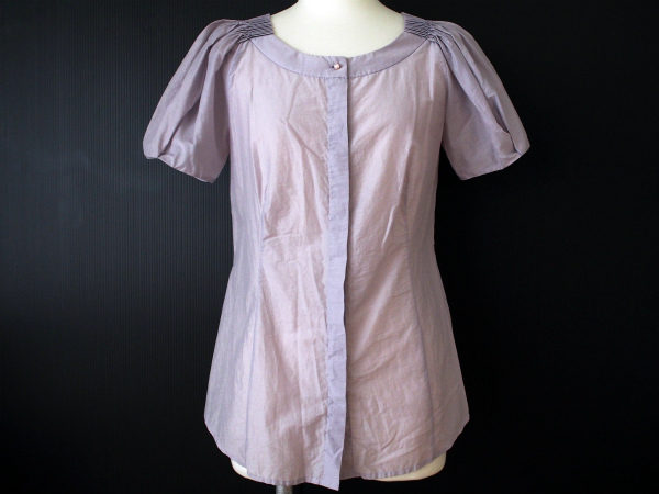 洗練されたエレガントさを演出。レナランゲのシャツブラウスを買取いたしました