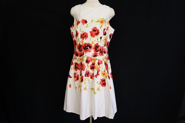 鮮やかな花柄が印象的なラルフローレンのワンピースを買い取りました