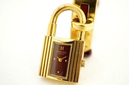 クラシックなデザインが素敵なエルメスのケリーウォッチを買い取りました