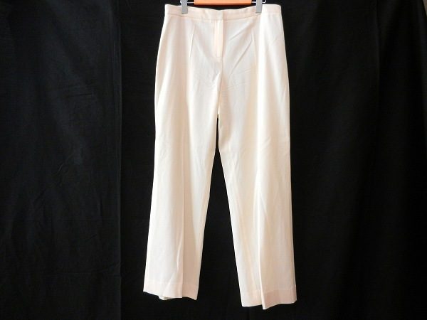 爽やかなアニオナのオフホワイトパンツを出張買取いたしました