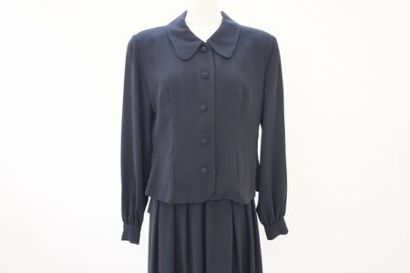 気品漂う高品質ブティック十仁プラザのフォーマルスーツを出張買取いたしました