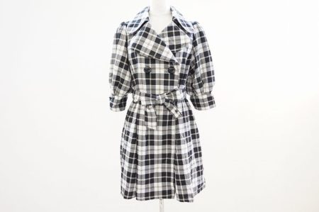定番のタータンチェックを上品に主役にしたバーバリーブルーレーベルのワンピースを宅配買取いたしました
