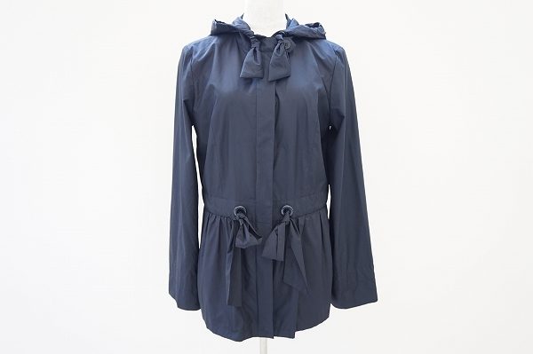 大人の落ち着いたエレガントカジュアルスタイルに最適！ハロッズのナイロンブルゾンを宅配買取いたしました