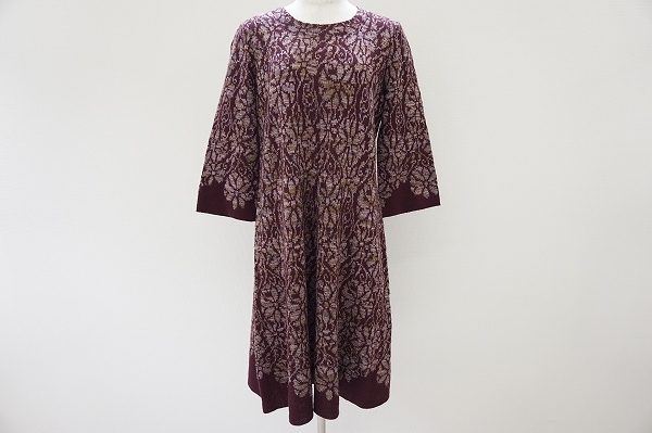 芸術的な編みで圧巻のニット製品、斉藤都世子のニットワンピースを宅配買取いたしました