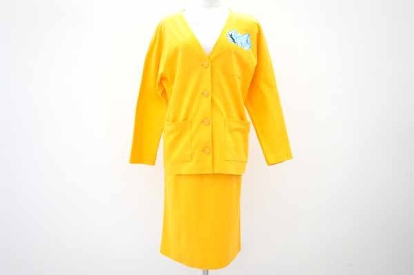 イヴ・サンローランのスカートスーツを店頭預かり買取いたしました