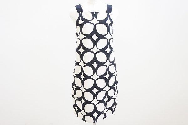 モダンでエレガントなマックスマーラのワンピースを出張買取いたしました