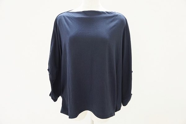 美しいラインをみせながらもゆったり着心地が嬉しい、ミズイロインドのドルマンカットソーを宅配買取いたしました