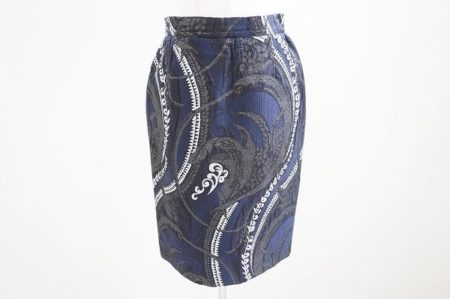 大人なゴージャス感たっぷりのジャンフランコフェレのスカートを店頭預かり買取いたしました