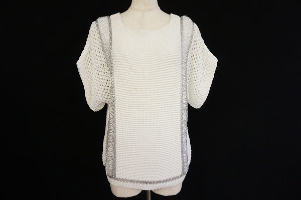 汎用性の高いエレガントなエスカーダのサマーニットを宅配買取いたしました