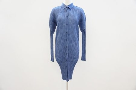 イッセイミヤケのプリーツプリーズのワンピースを買取しました