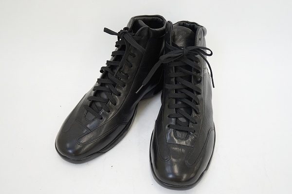 オシャレなのに機能的、コールハーンのメンズスニーカーを出張買取いたしました
