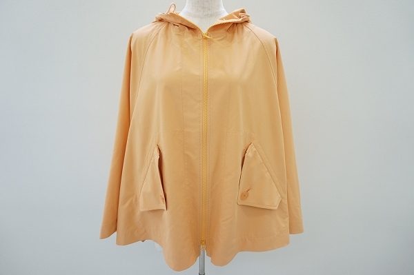 シワにならない!便利でかわいいプリーツプリーズのポンチョを買取しました