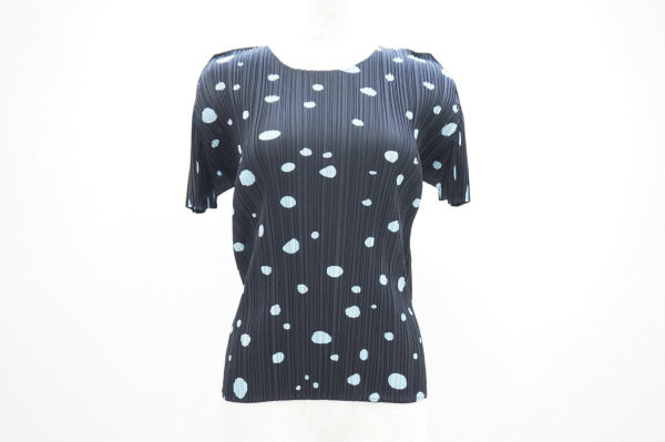 大人可愛いドットで長く愛用できそうなプリーツプリーズのカットソーを出張買取いたしました