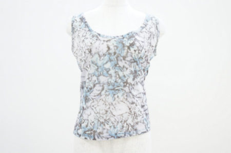 淡い花柄が清楚で可愛らしいイッセイミヤケのカットソーを買取いたしました