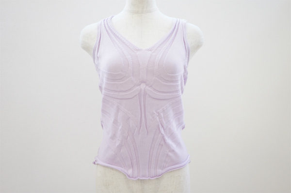 型押しのデザインが個性的なイッセイミヤケのタンクトップを買取いたしました