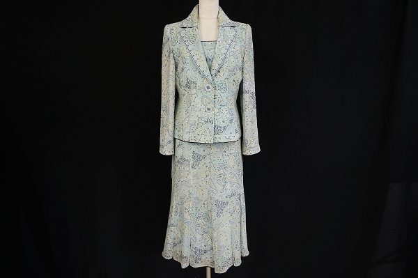 銀座マギーイネスのペイズリー柄セットアップを買取させていただきました