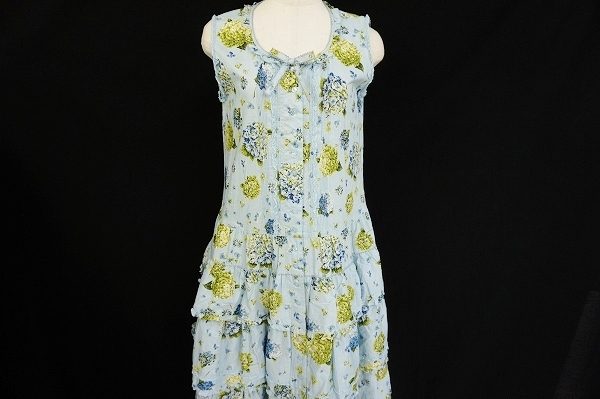 爽やかな色合いの女性らしいピンクハウスのワンピースを買取いたしました