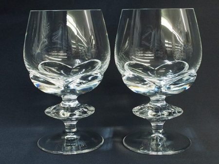 グラスを眺めながら優雅なひとときを。ラリックのワインペアグラスを出張買取いたしました