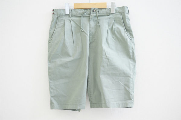 コーデに爽やかさを与える淡いグリーンカラーのパパスのハーフパンツを宅配買取いたしました