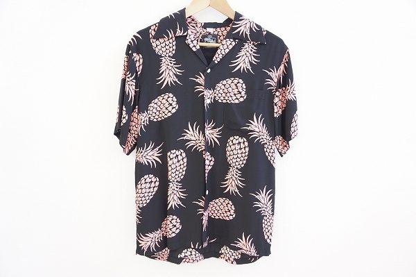 ヴィンテージを基に再現した最高のパイナップル柄アロハシャツ、コナベイハワイのシャツを買取いたしました