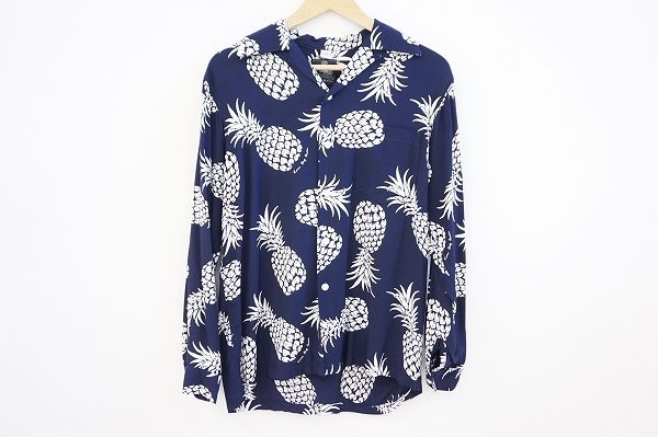 パイナップル柄がコーディネートのアクセントに！コナベイハワイのアロハシャツを買取いたしました