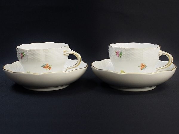 優美な花模様が様々な顔を見せてくれる、マイセンのカップ＆ソーサーを買取いたしました