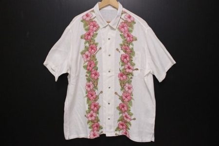 レイに見立てた華やかで夏らしいデザインアロハ、パパスの半袖シャツを宅配買取いたしました