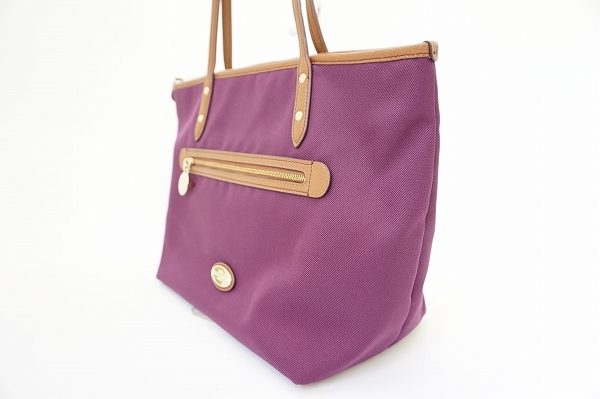 深みのあるワインカラーが素敵なコーチのトートバッグを買い取りました