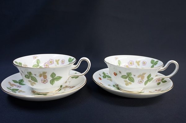 ウェッジウッドのカップ&ソーサー・ワイルドストロベリーを買い取りました