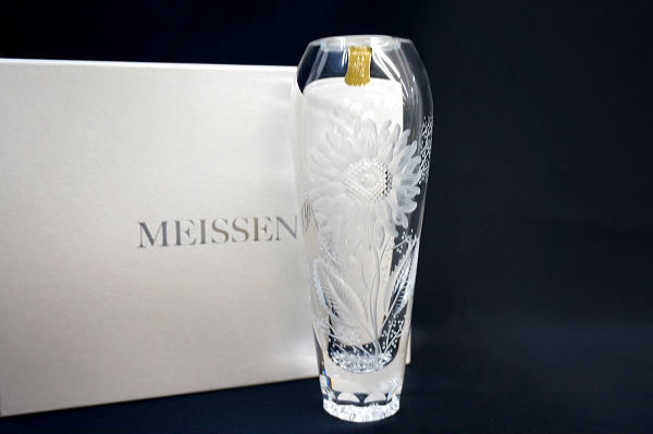 ヒマワリが描かれたマイセンクリスタルのフラワーベースを買い取りました