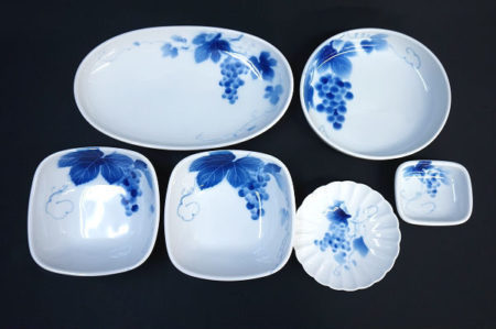 有田焼・深川製磁のプレートセットを買い取りさせていただきました