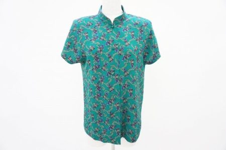 落ち着いた知的な印象でお顔周りを華やかに。詩仙堂のブラウスを宅配買取いたしました