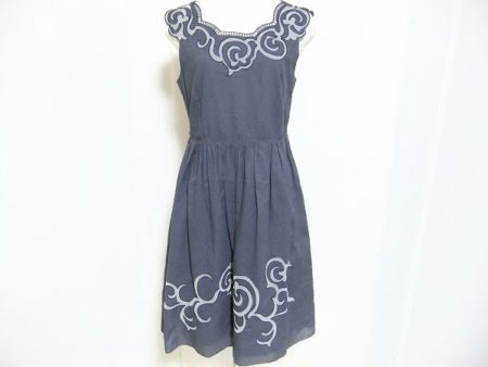 大人ガーリーなスタイルに！ヴィヴィアンタムのワンピースをお譲りいただきました