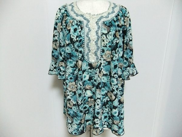 爽やか&軽やかなガーリースタイル、へっぽこ先生のチュニックを出張買取いたしました