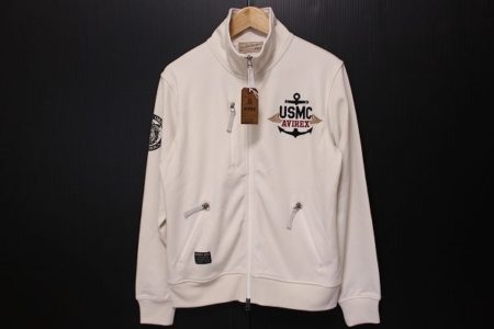 新品同様の美品！アヴィレックスのスウェット地ジャケットを買い取りました